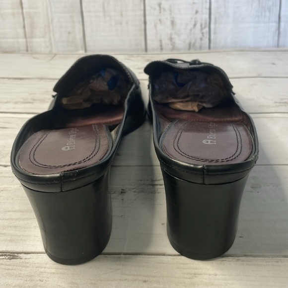 Etienne Aigner Black Reptile Embossed Leather Tassel Block Heel Mule - Picture 4 of 9